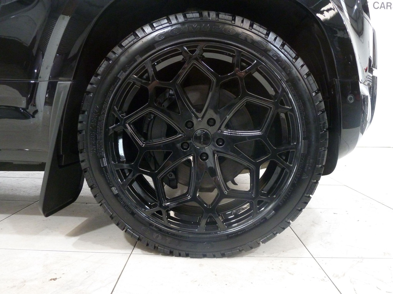 Used Land Rover Defender 2021 for sale - 77144647: Photo 9