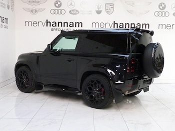 Used Land Rover Defender 90 2022 for sale - 77671492: Photo
