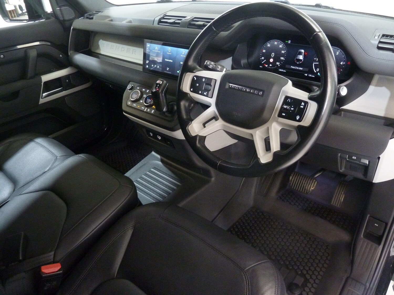 Used Land Rover Defender 2022 for sale - 77586331: Photo 6