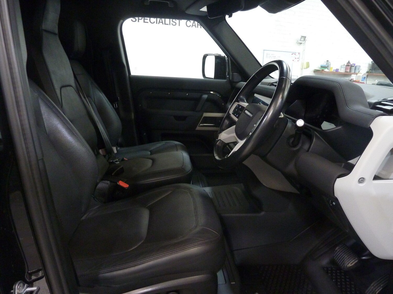 Used Land Rover Defender 2022 for sale - 77586331: Photo 7
