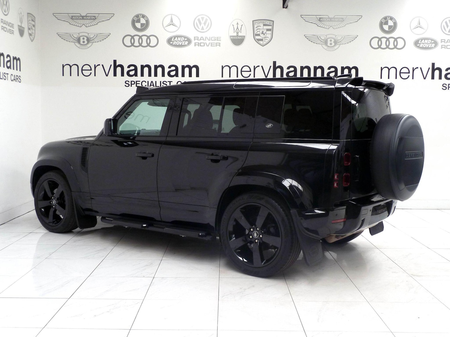 Used Land Rover Defender 110 2022 for sale - 76633271: Photo 4