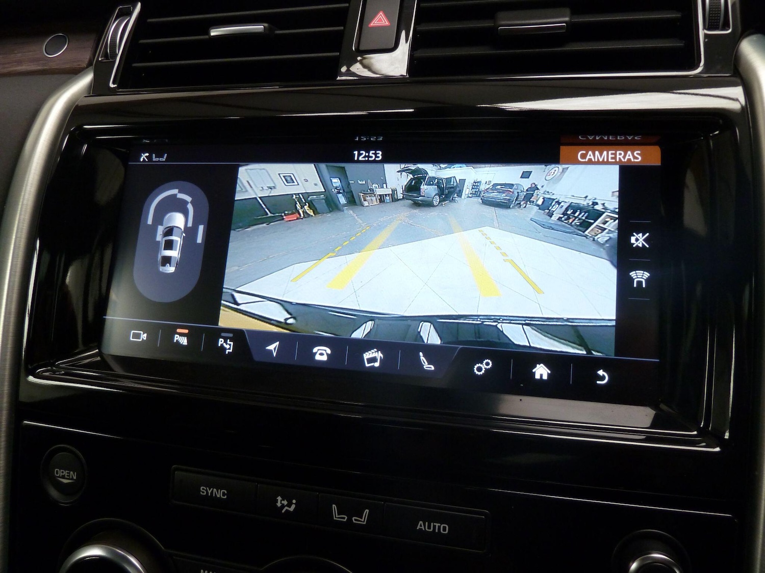 Used Land Rover Discovery 2020 for sale - 78034916: Photo 16