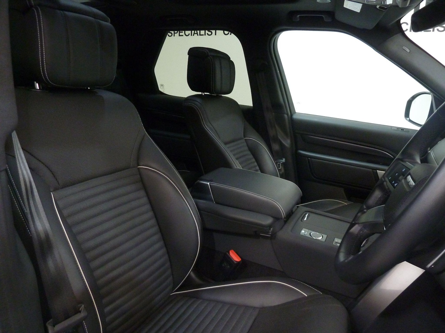 Used Land Rover Discovery 2023 for sale - 77267256: Photo 7