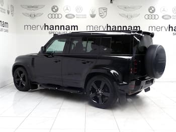 Used Land Rover Defender 2022 for sale - 79794702: Photo