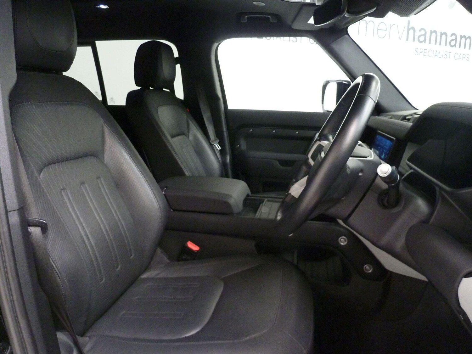 Used Land Rover Defender 2021 for sale - 78115917: Photo 8