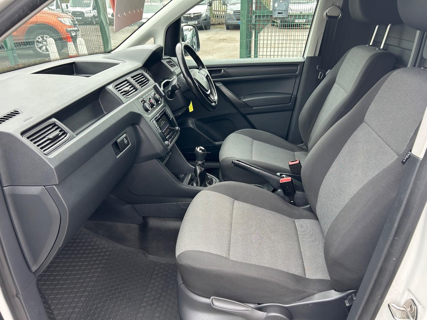 Used Volkswagen Caddy Maxi 2019 for sale - 76423010: Photo 15