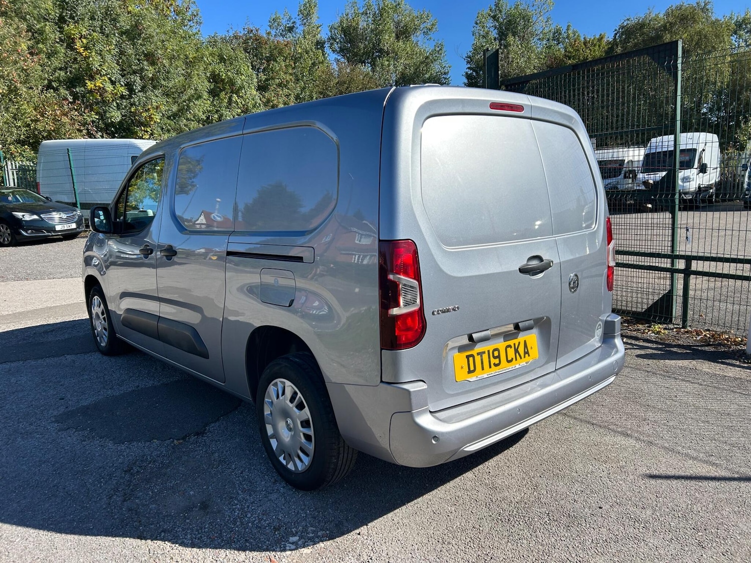 Used Vauxhall Combo 2019 for sale - 76031799: Photo 7