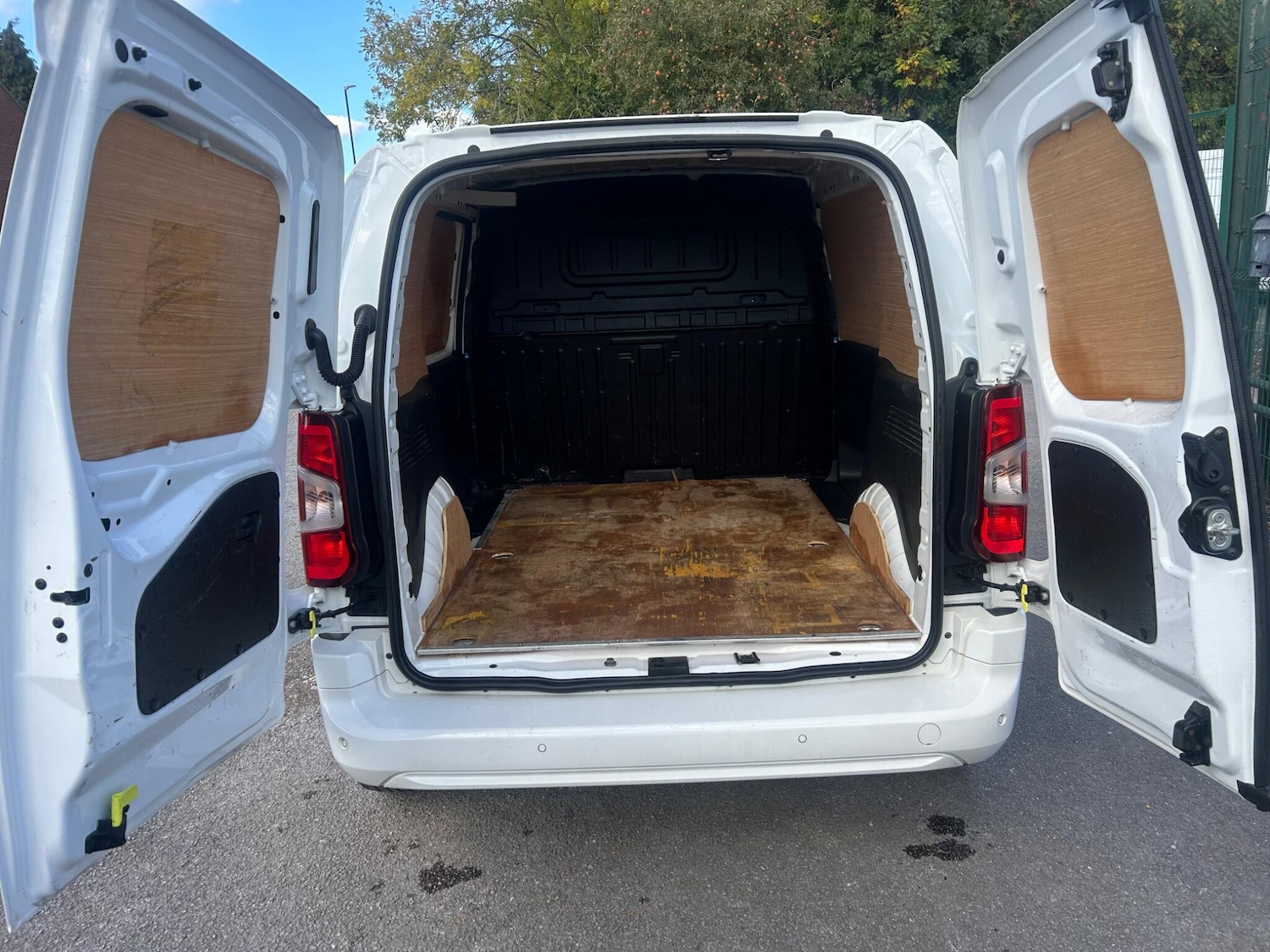 Used Vauxhall Combo 2020 for sale - 76072841: Photo 11