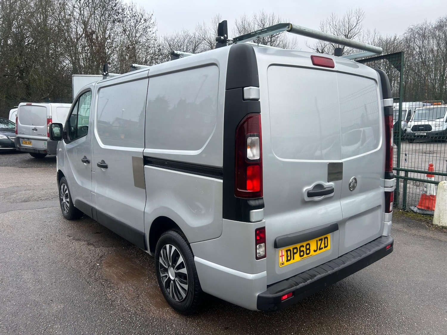 Used Vauxhall Vivaro 2018 for sale - 77254018: Photo 7