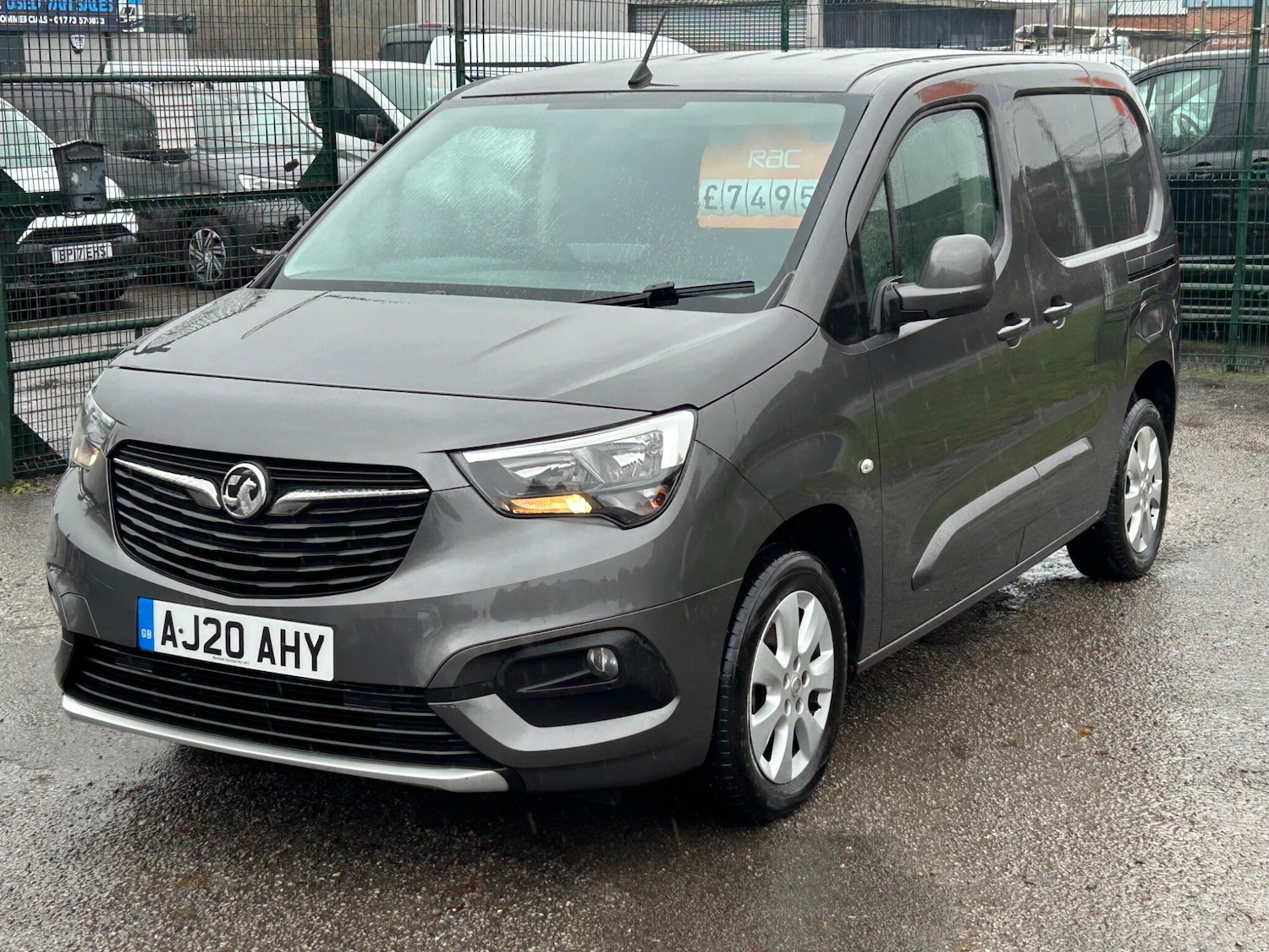 Used Vauxhall Combo 2020 for sale - 76824615: Photo 1