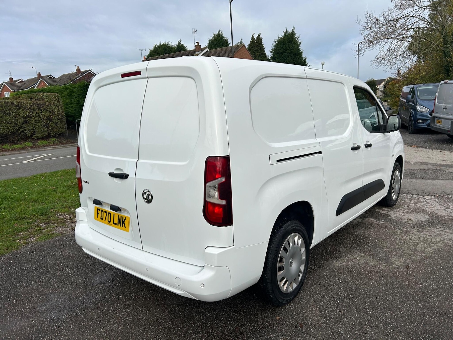 Used Vauxhall Combo for sale - 76995425: Photo 5