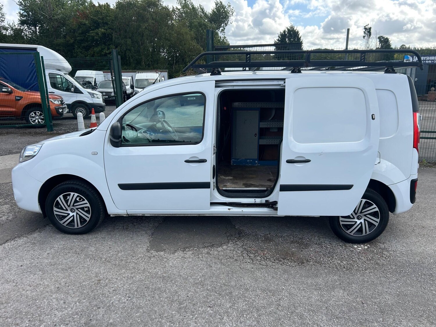 Used Renault Kangoo 2018 for sale - 76988673: Photo 9