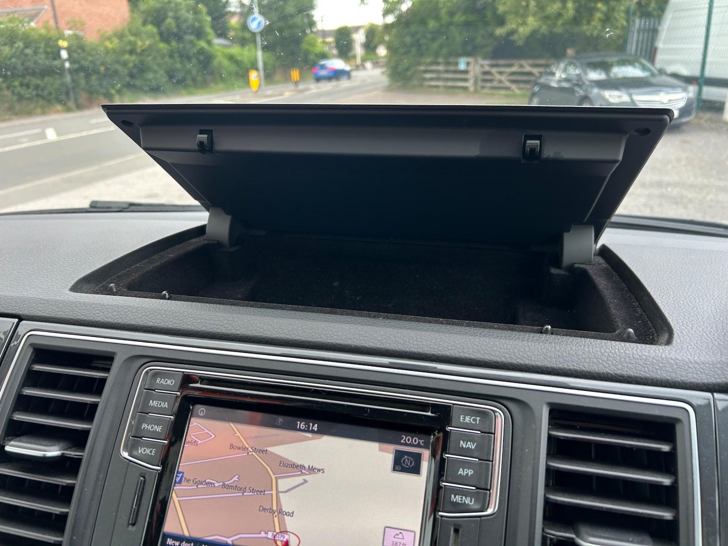 Used Volkswagen Transporter 2017 for sale - 77994363: Photo 36