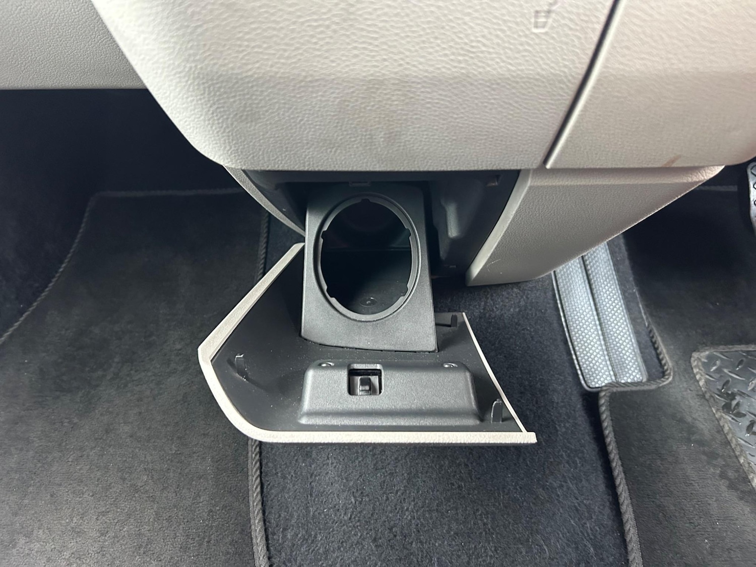 Used Volkswagen Transporter 2017 for sale - 77994363: Photo 40