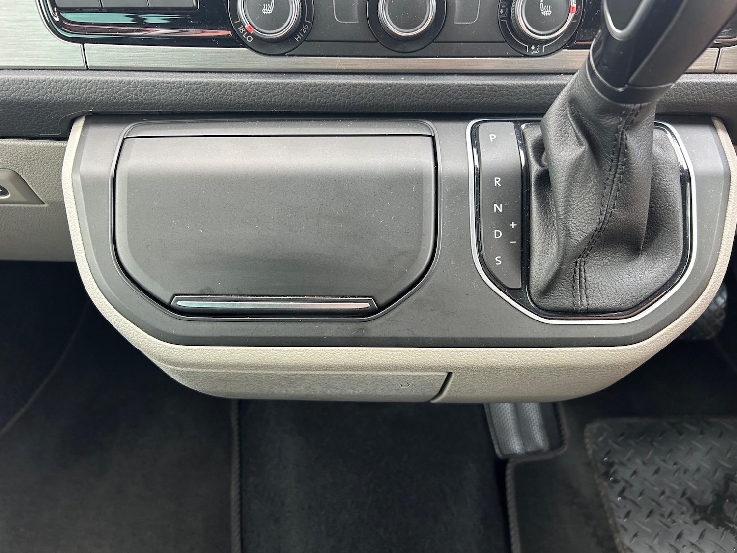 Used Volkswagen Transporter 2017 for sale - 77994363: Photo 41