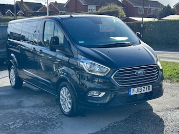 Used Ford Tourneo Custom 2019 for sale - 78018975: Photo