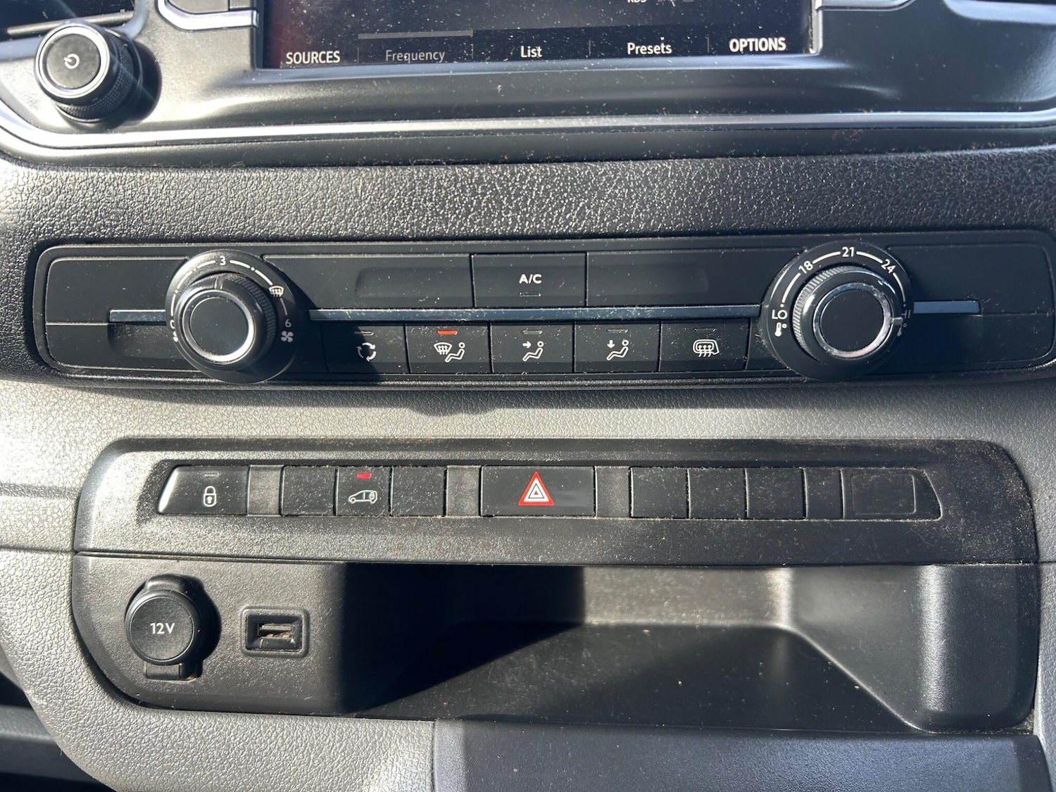 Used Vauxhall Vivaro 2019 for sale - 77970682: Photo 22