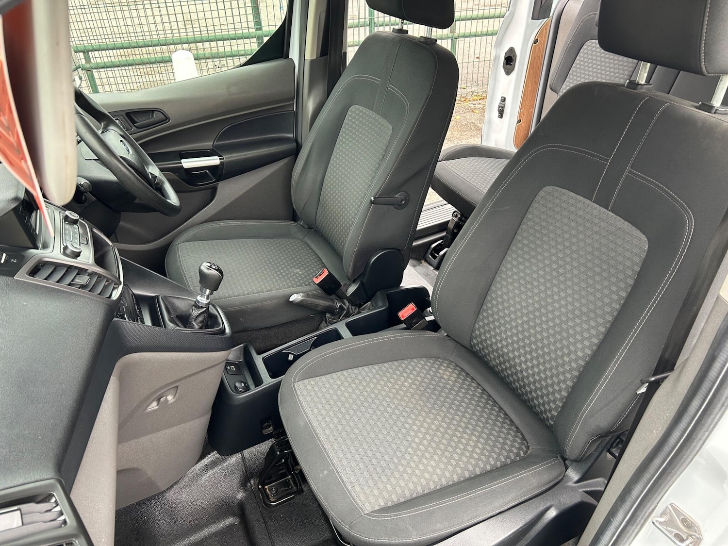 Used Ford Transit Connect 2021 for sale - 76270135: Photo 12