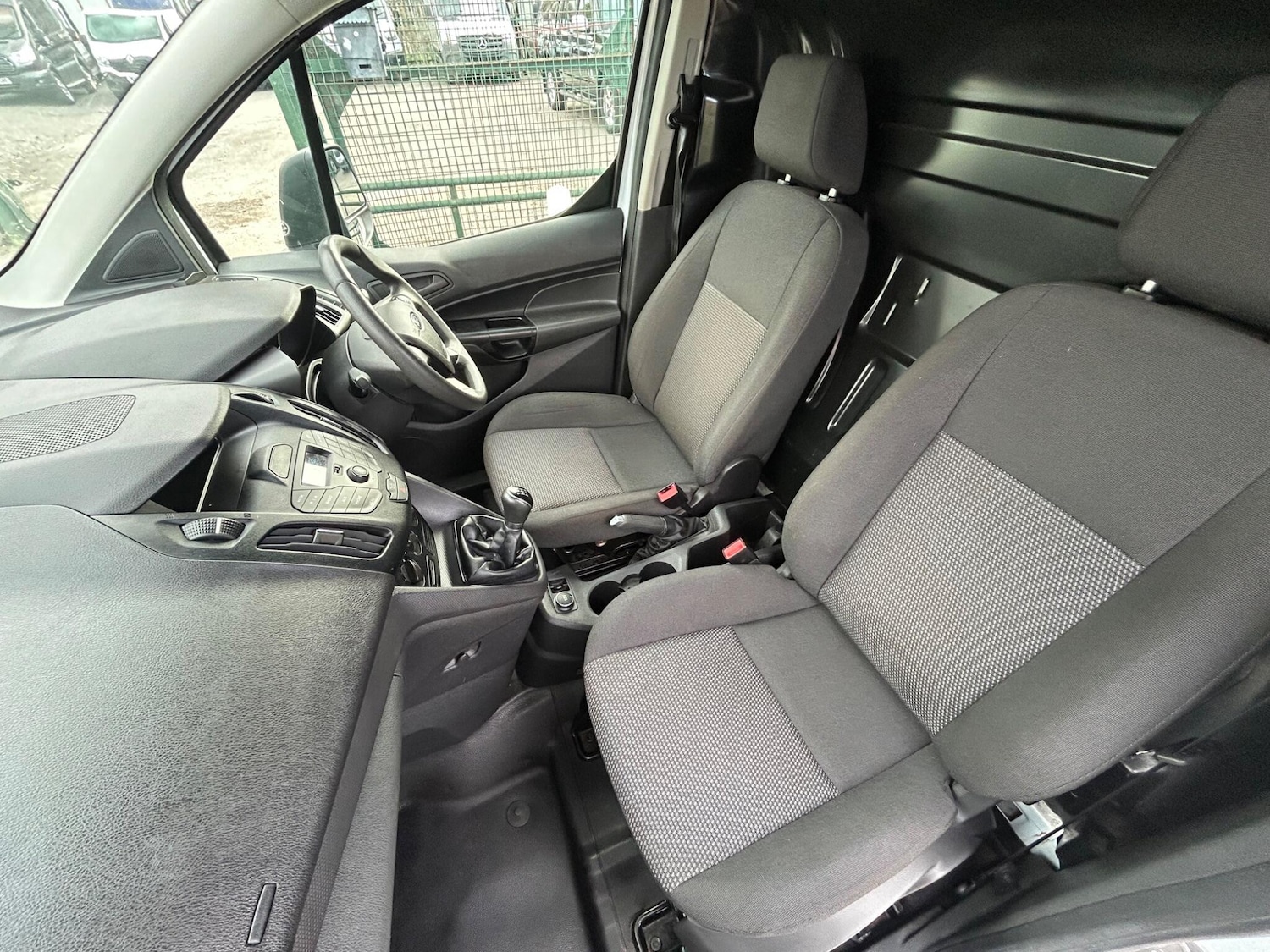 Used Ford Transit Connect 2017 for sale - 76645103: Photo 15