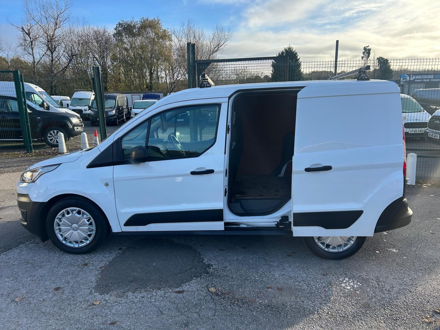 Used Ford Transit Connect 2019 for sale - 76994049: Photo 9