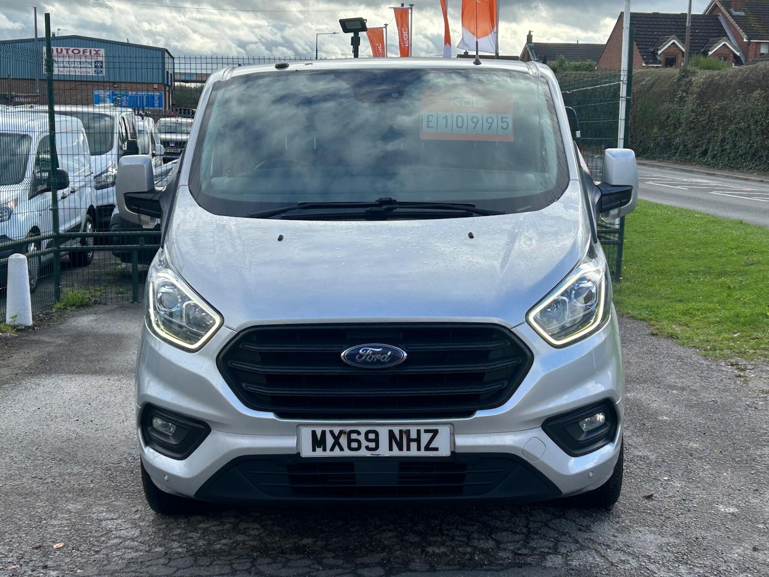 Used Ford Transit Custom 2019 for sale - 76995542: Photo 2