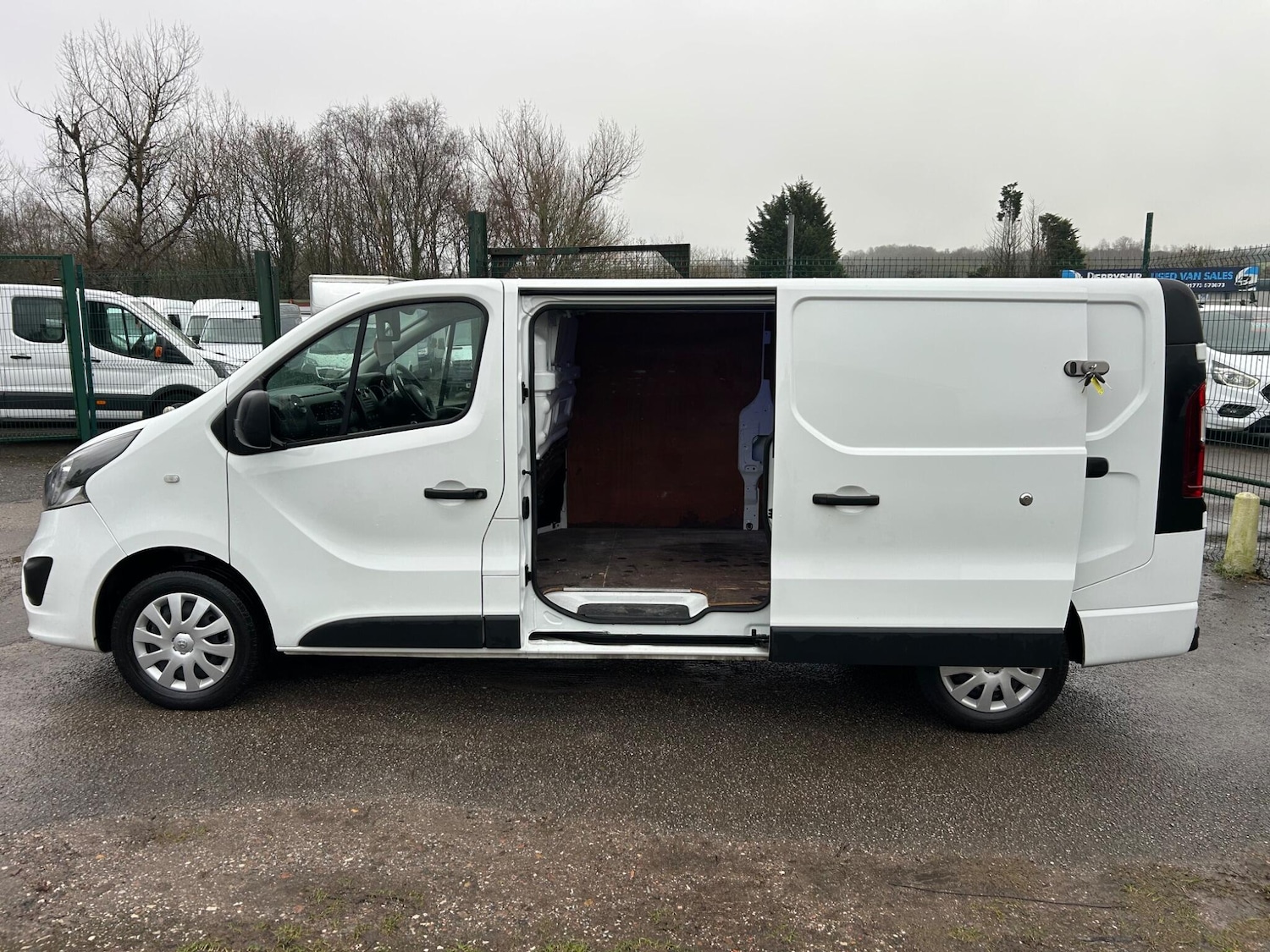 Used Vauxhall Vivaro 2018 for sale - 77387375: Photo 9