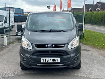 Used Ford Tourneo Custom 2017 for sale - 78291269: Photo