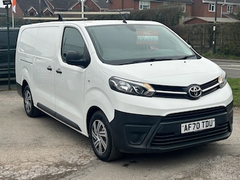 Toyota ProAce feature image