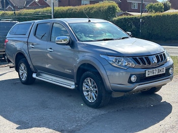 Used Mitsubishi L200 2017 for sale - 74611338: Photo