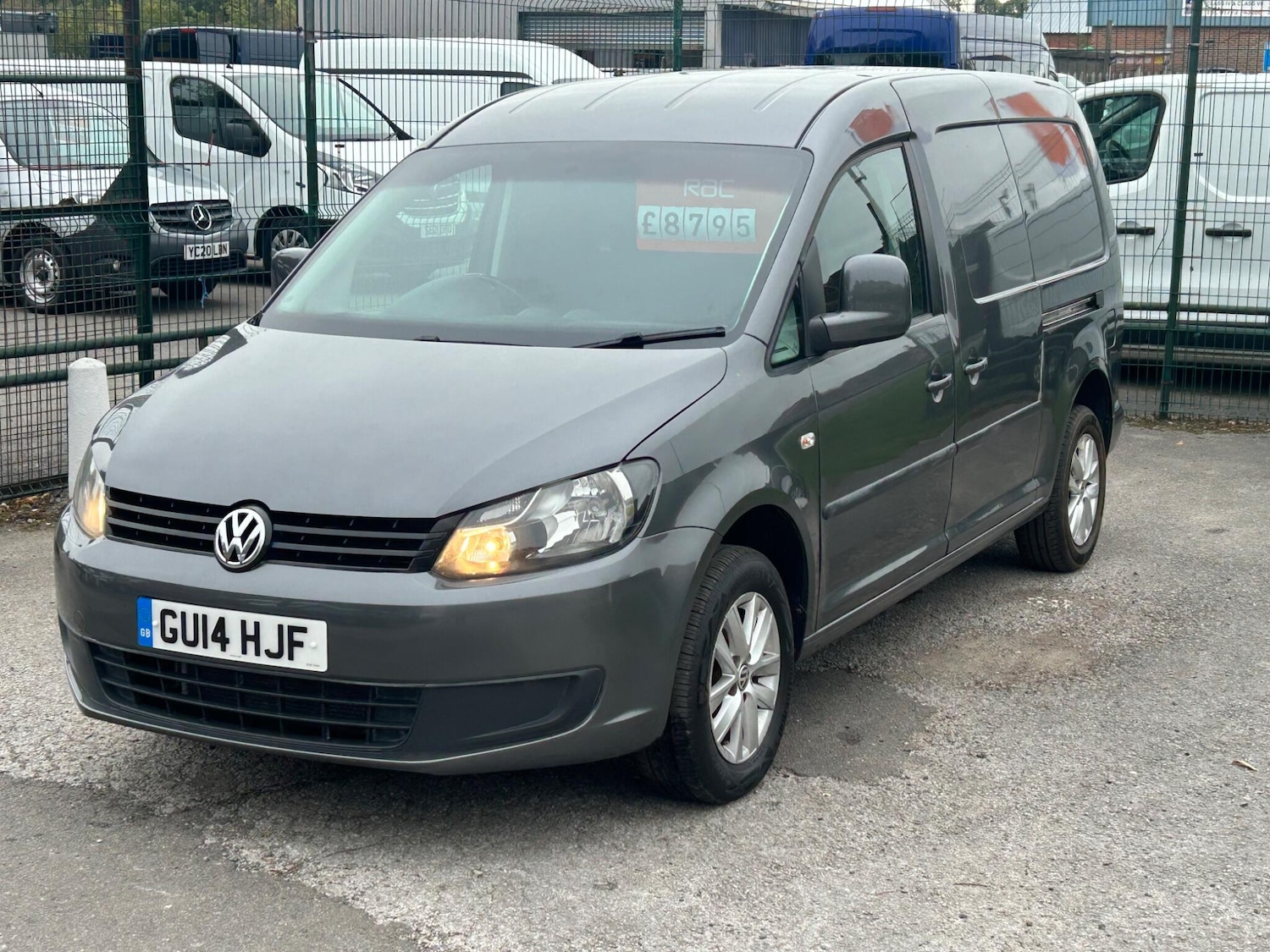 Used Volkswagen Caddy Maxi 2014 for sale - 76228093: Photo 1