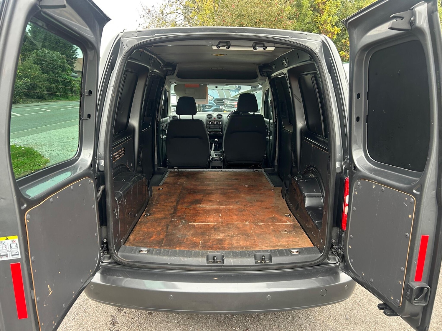 Used Volkswagen Caddy Maxi 2014 for sale - 76228093: Photo 11