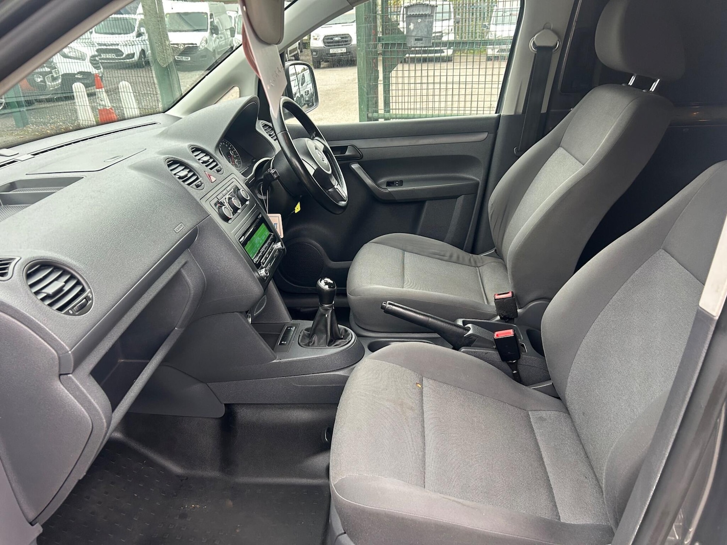 Used Volkswagen Caddy Maxi 2014 for sale - 76228093: Photo 17