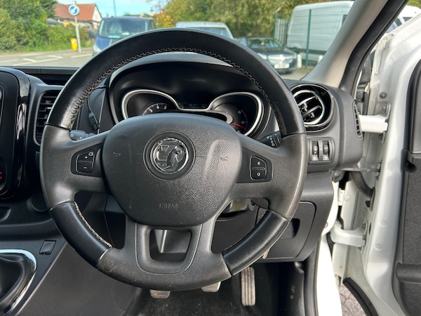 Used Vauxhall Vivaro 2019 for sale - 76189850: Photo 16
