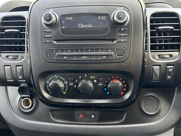 Used Vauxhall Vivaro 2019 for sale - 76189850: Photo 19