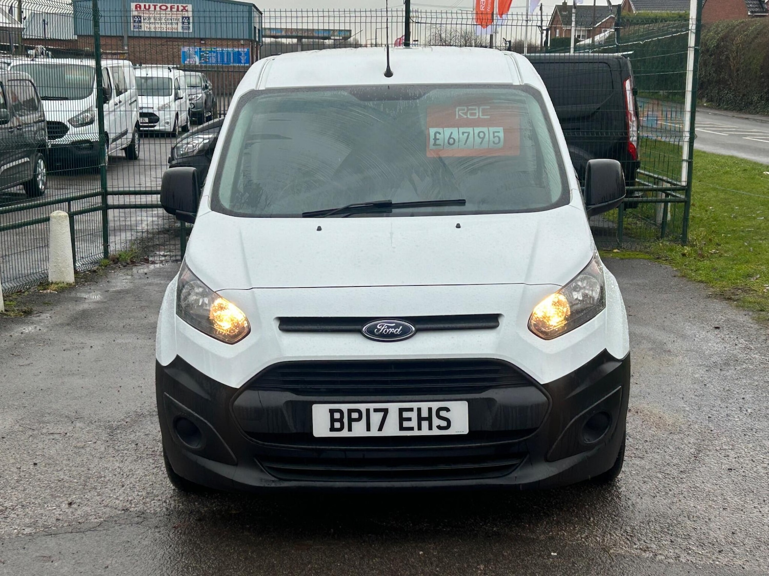 Used Ford Transit Connect 2017 for sale - 76824592: Photo 2