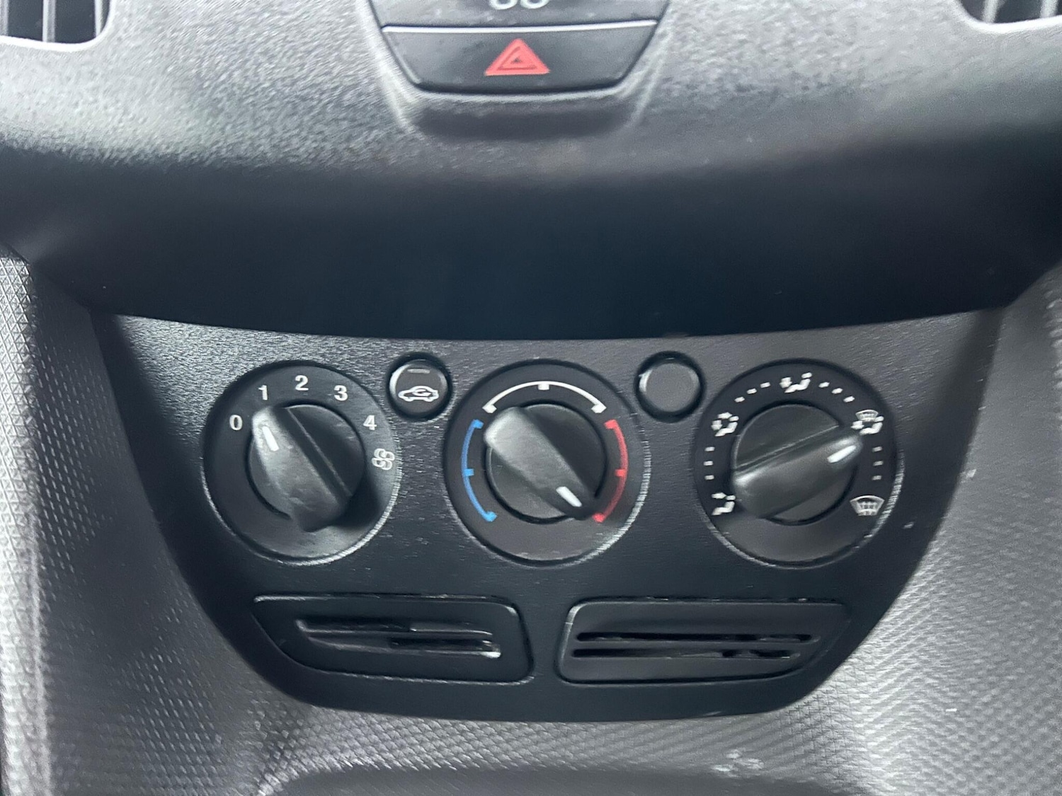 Used Ford Transit Connect 2017 for sale - 76824592: Photo 20