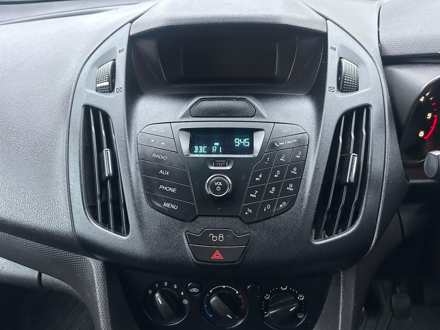 Used Ford Transit Connect 2017 for sale - 76824592: Photo 21