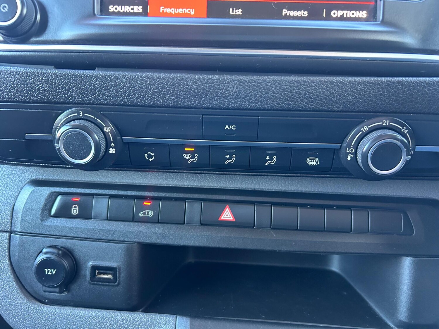 Used Citroen Dispatch 2020 for sale - 76608182: Photo 21