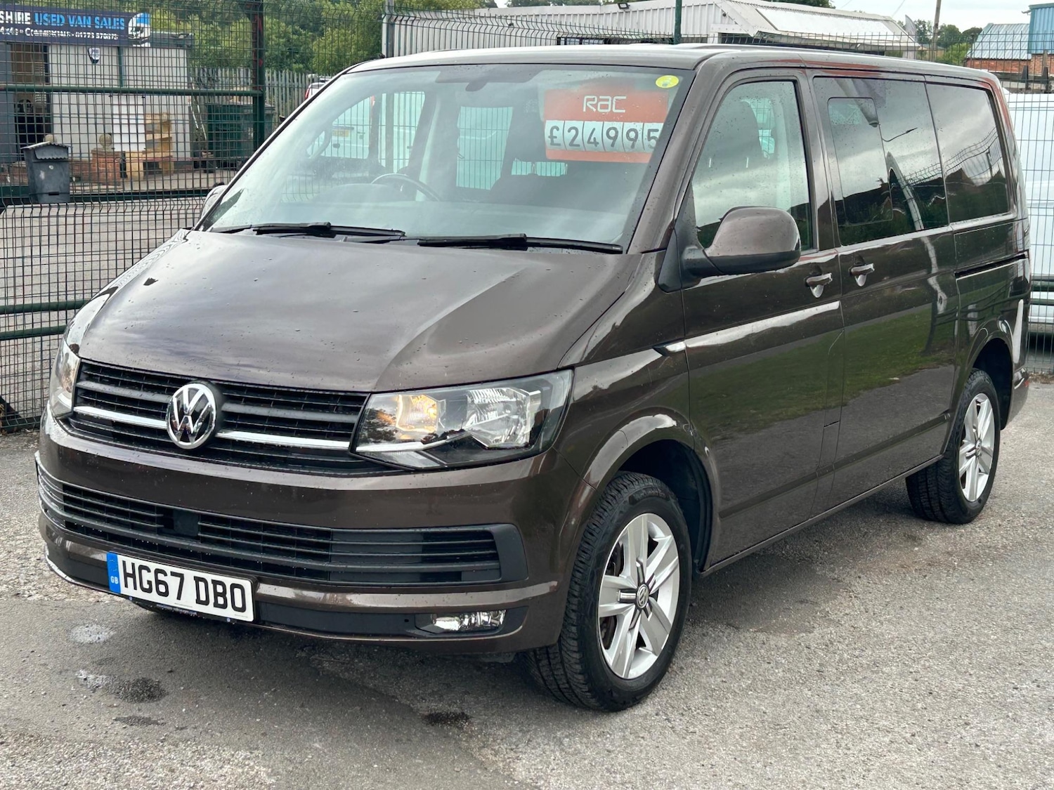 Used Volkswagen Transporter 2017 for sale - 76996680: Photo 1