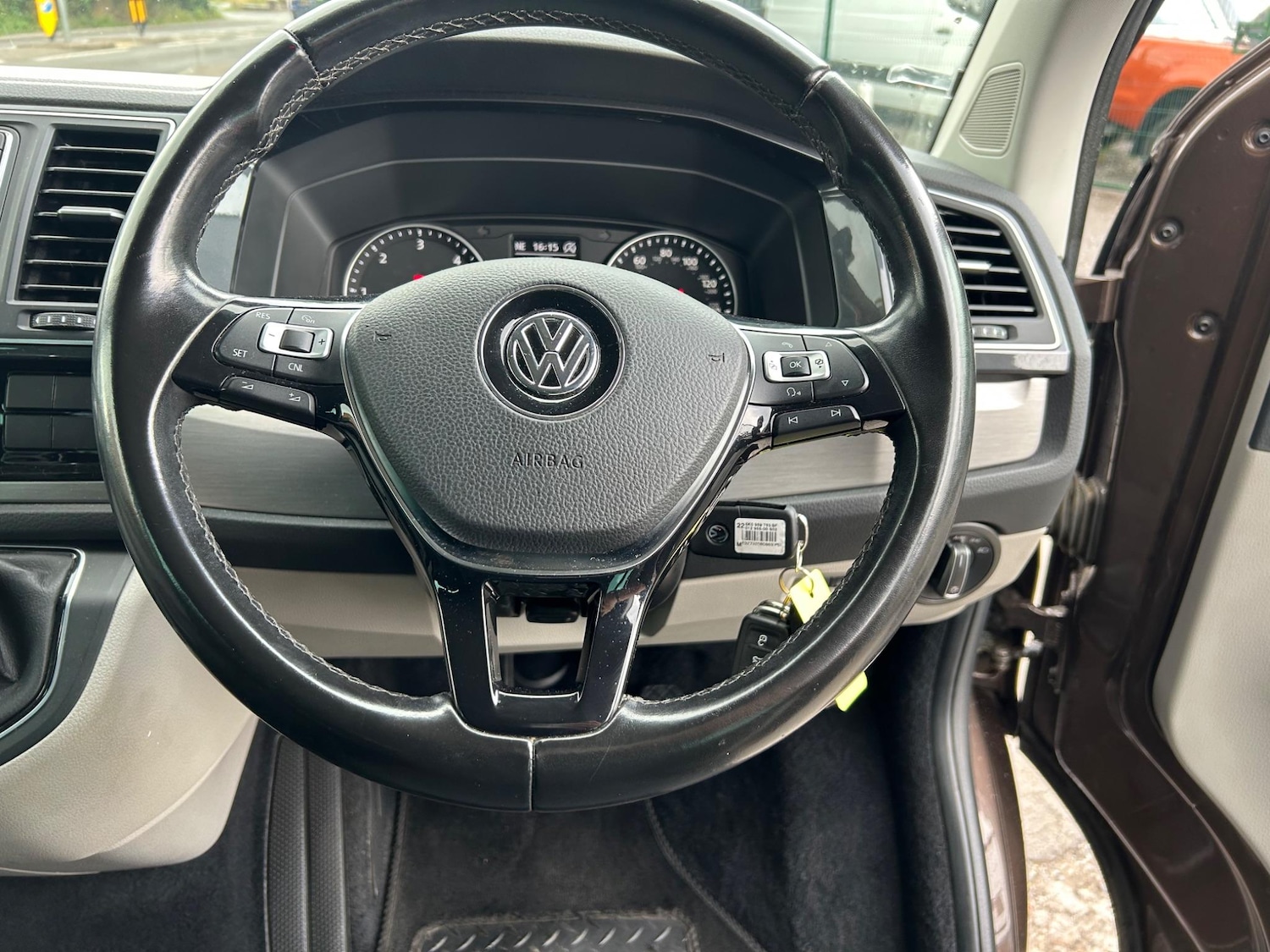 Used Volkswagen Transporter 2017 for sale - 76996680: Photo 18