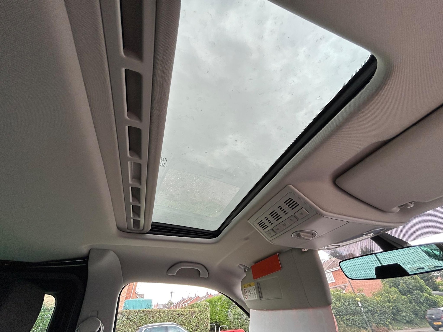 Used Volkswagen Transporter 2017 for sale - 76996680: Photo 30