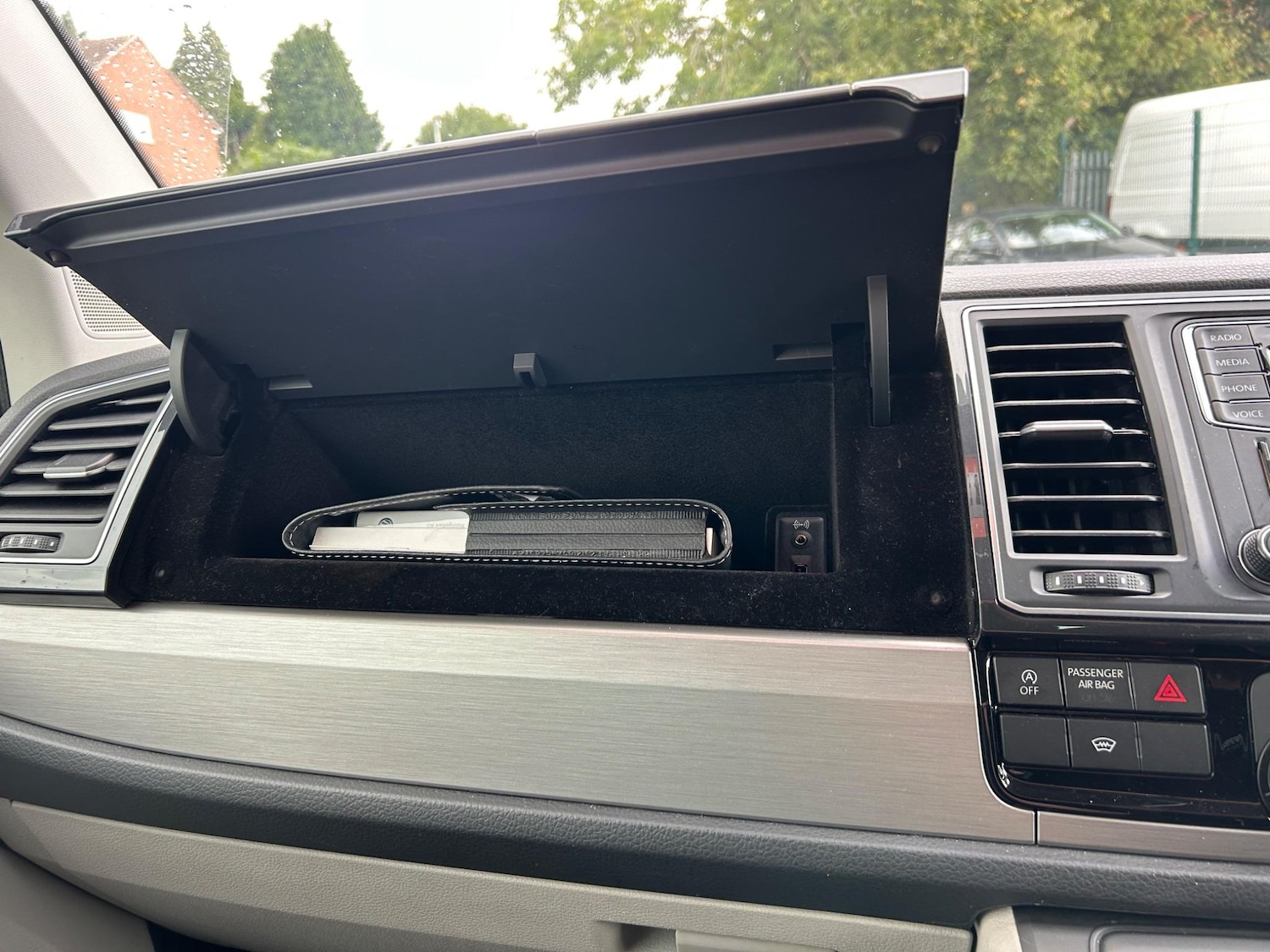 Used Volkswagen Transporter 2017 for sale - 76996680: Photo 37