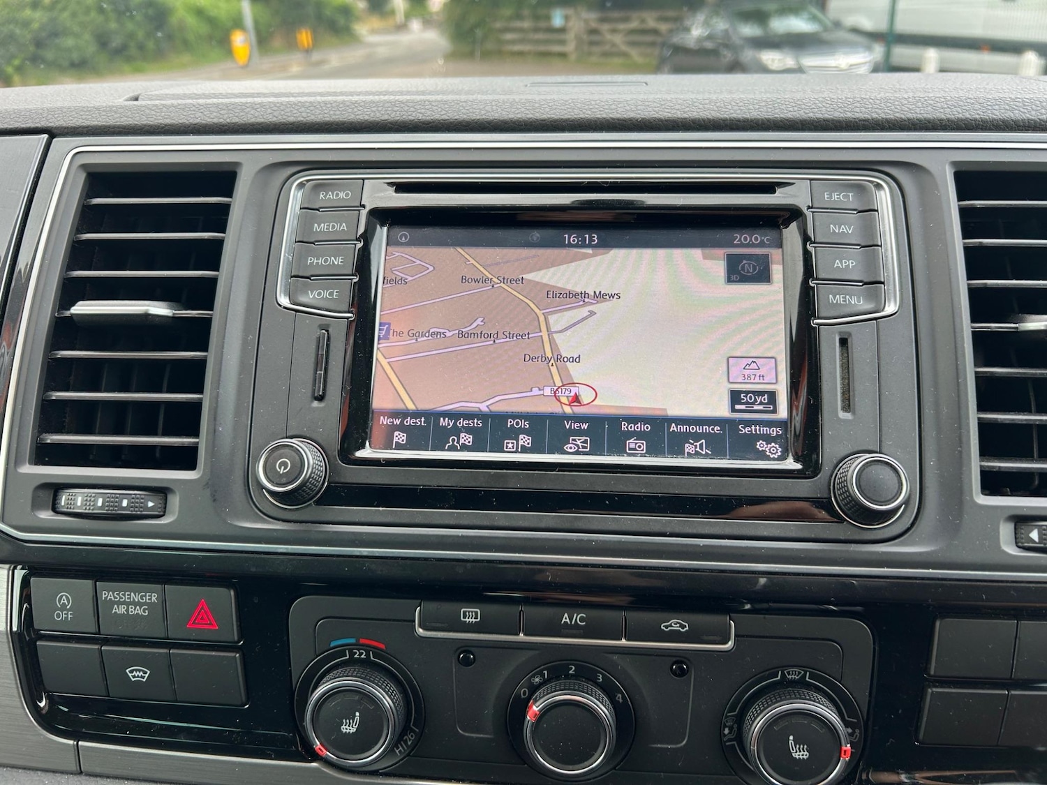 Used Volkswagen Transporter 2017 for sale - 76996680: Photo 44