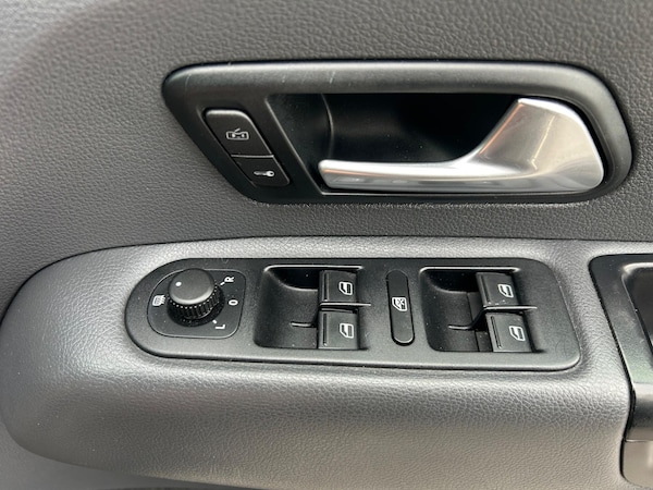 Used Volkswagen Amarok 2015 for sale - 75670273: Photo 19