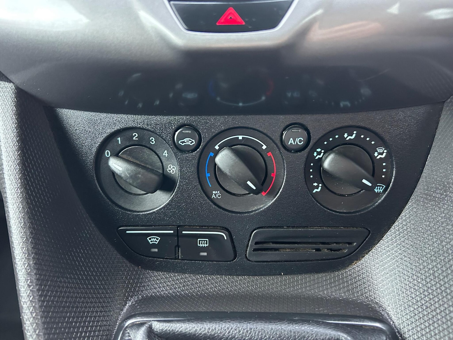 Used Ford Transit Connect 2017 for sale - 77497537: Photo 19