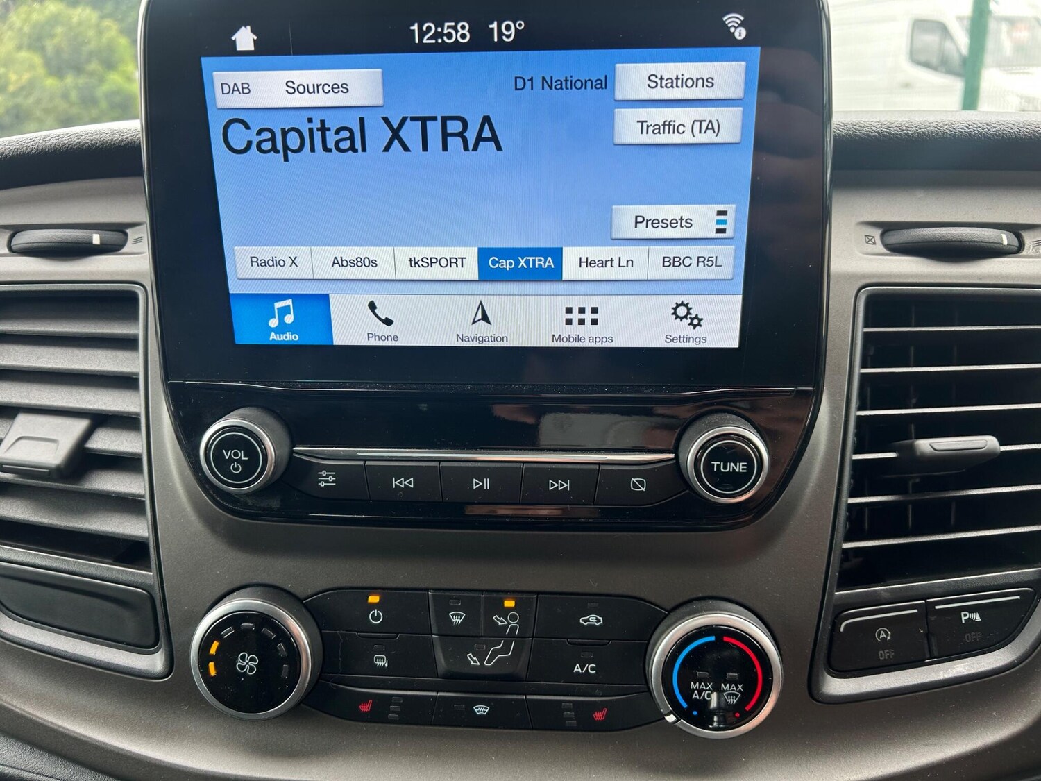 Used Ford Transit Custom 2019 for sale - 76584532: Photo 19