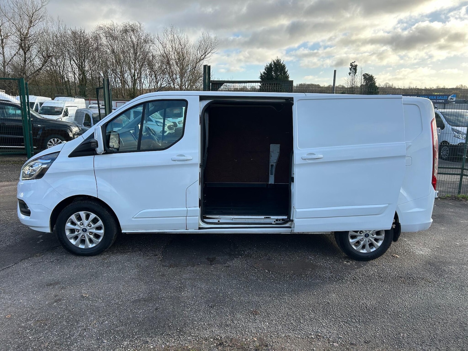 Used Ford Transit Custom 2021 for sale - 76899352: Photo 9
