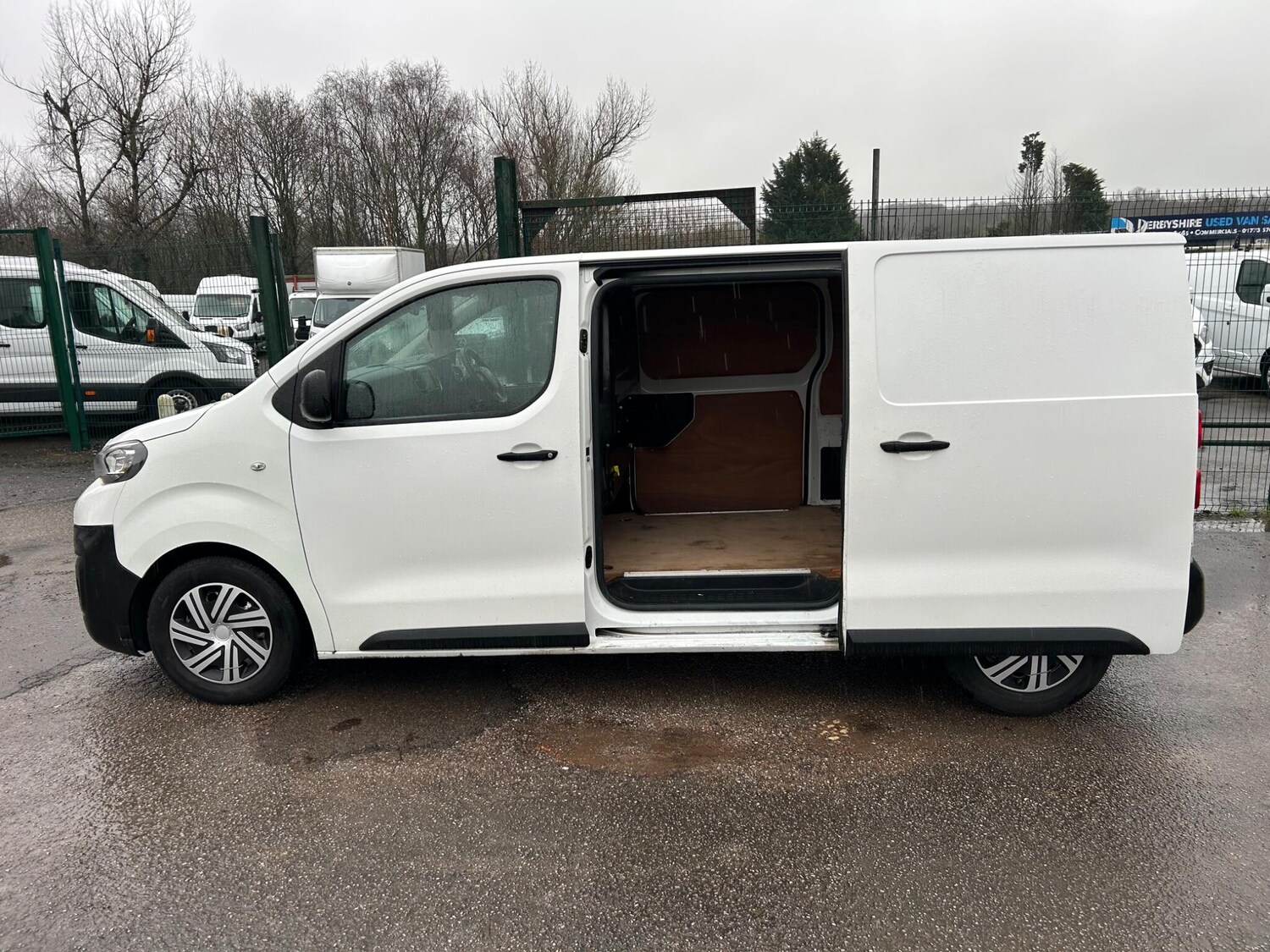 Used Peugeot Expert 2017 for sale - 77468201: Photo 9