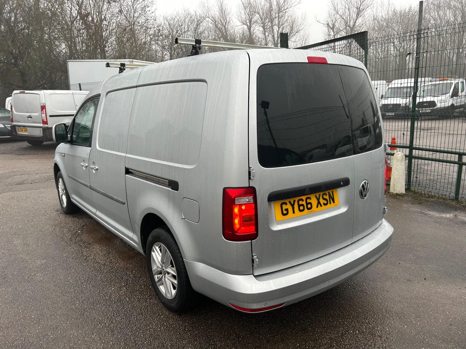 Used Volkswagen Caddy Maxi 2016 for sale - 77253894: Photo 7