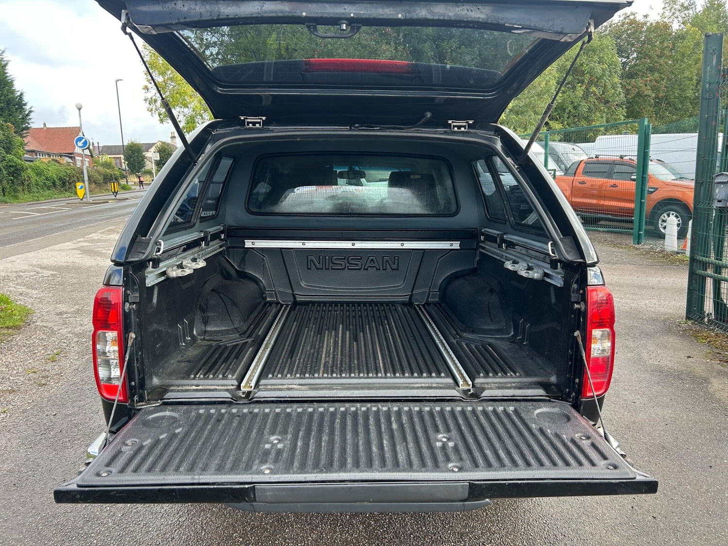 Used Nissan Navara 2015 for sale - 77109020: Photo 11